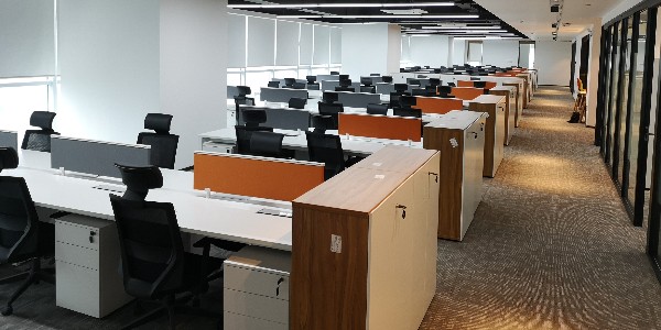 大众化办公家具是长沙办公家具厂的发展方向之一